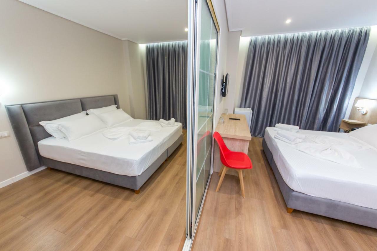 Class Hotel Ksamil Extérieur photo