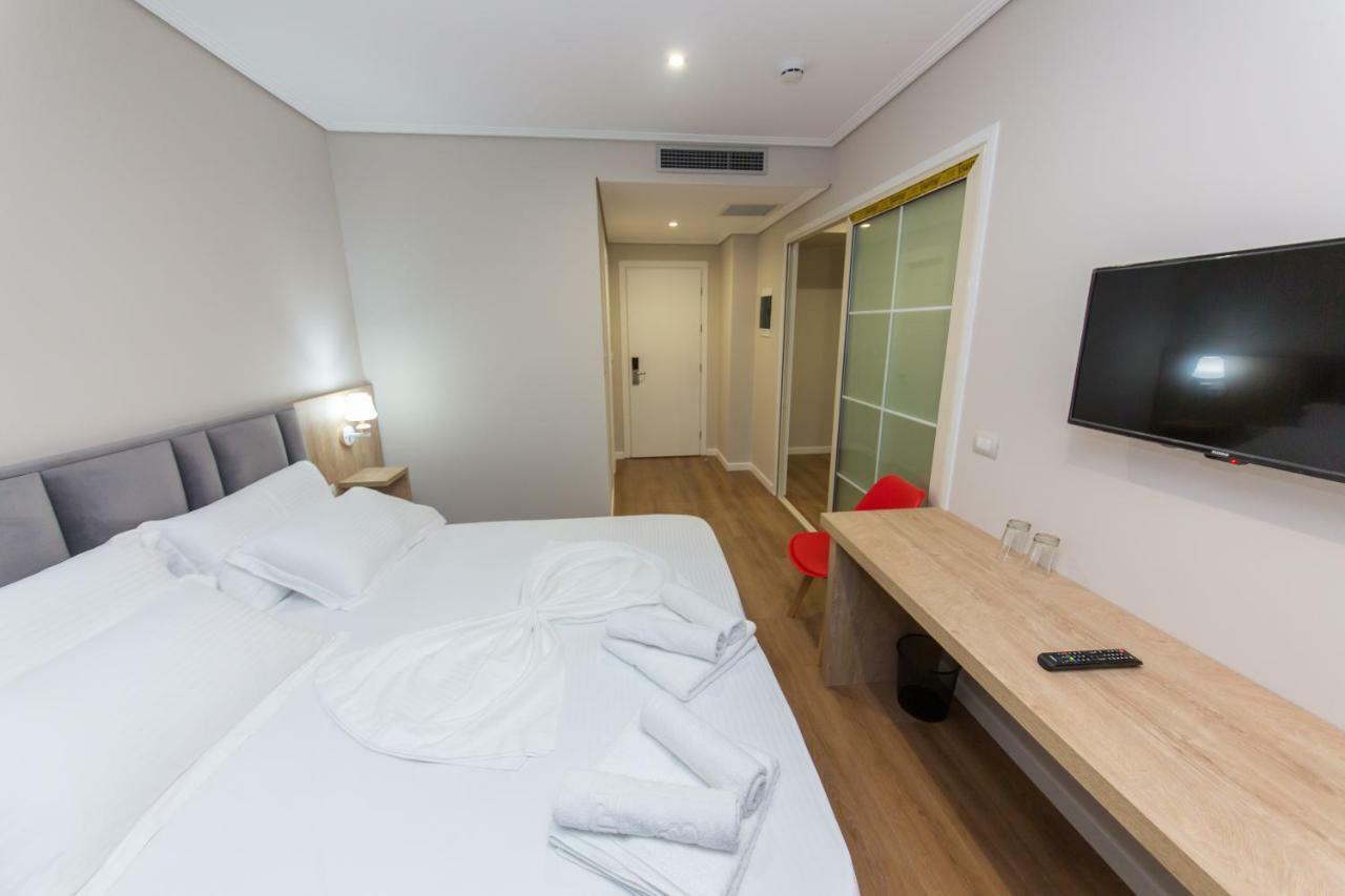 Class Hotel Ksamil Extérieur photo